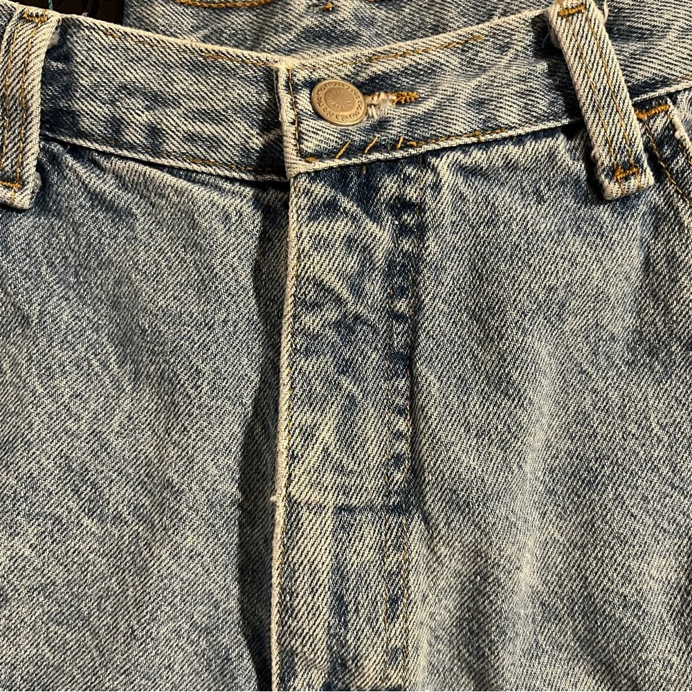 Action West Jeans Vintage Women’s Light Blue Denim Size 8 Jean Shorts